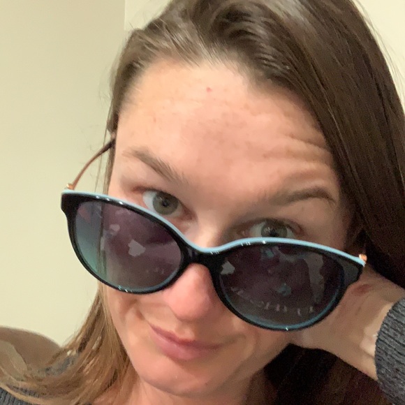 Double Heart Tiffany & Co. Sunglasses 💕 - Picture 12 of 12